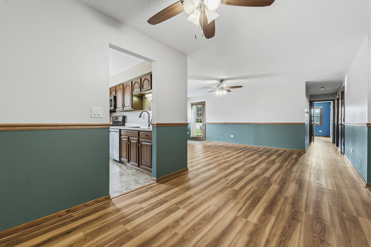 472 Elizabeth Drive #17-A-R, Wood Dale, IL 60191