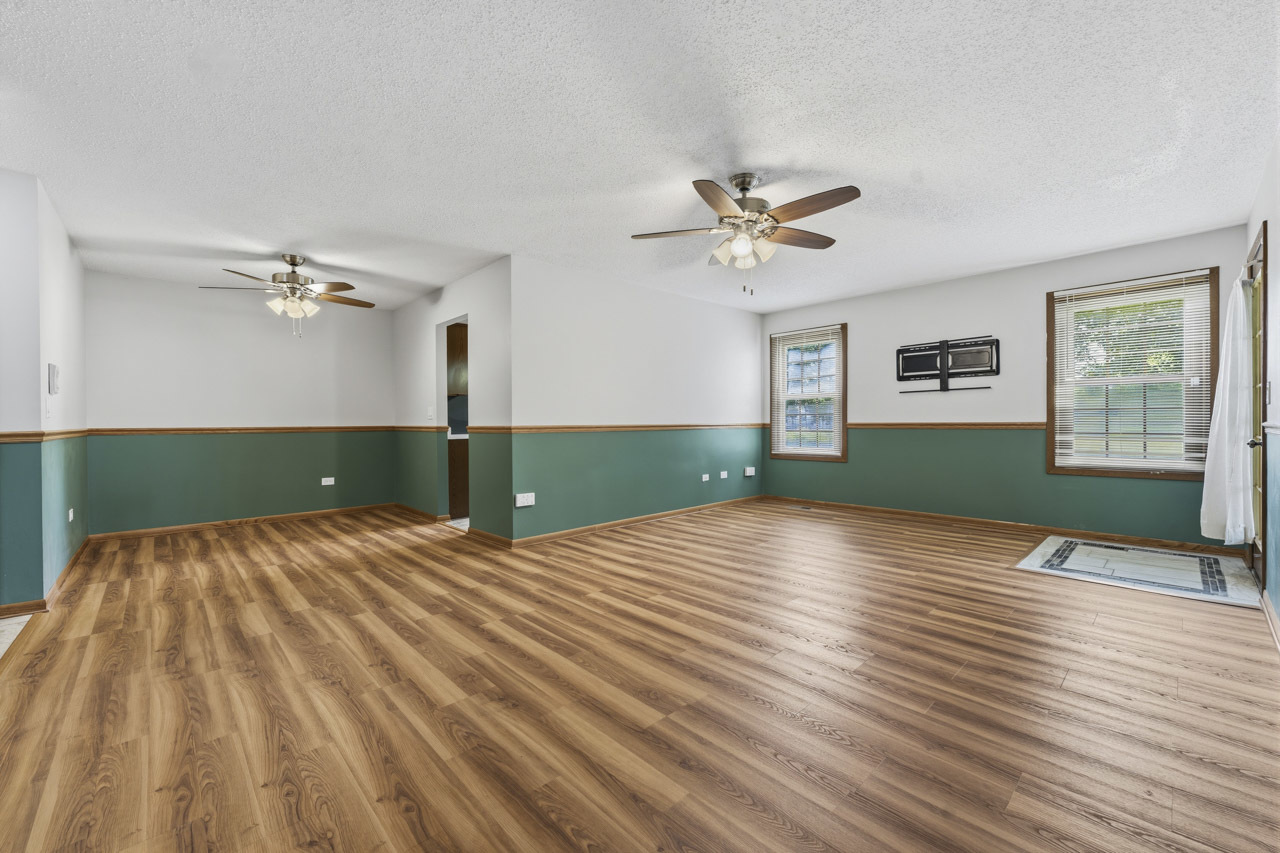 472 Elizabeth Drive #17-A-R, Wood Dale, IL 60191