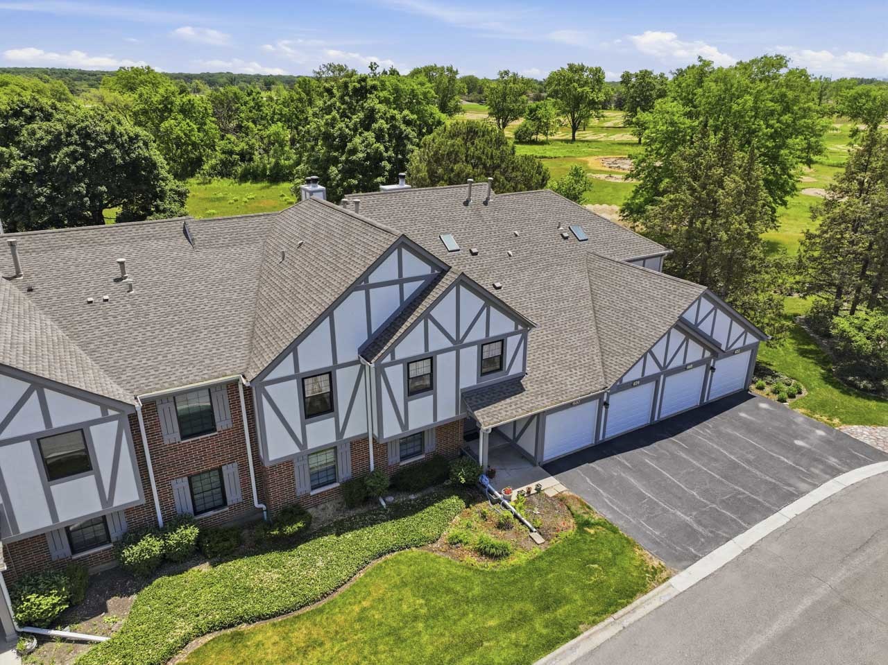 472 Elizabeth Drive #17-A-R, Wood Dale, IL 60191