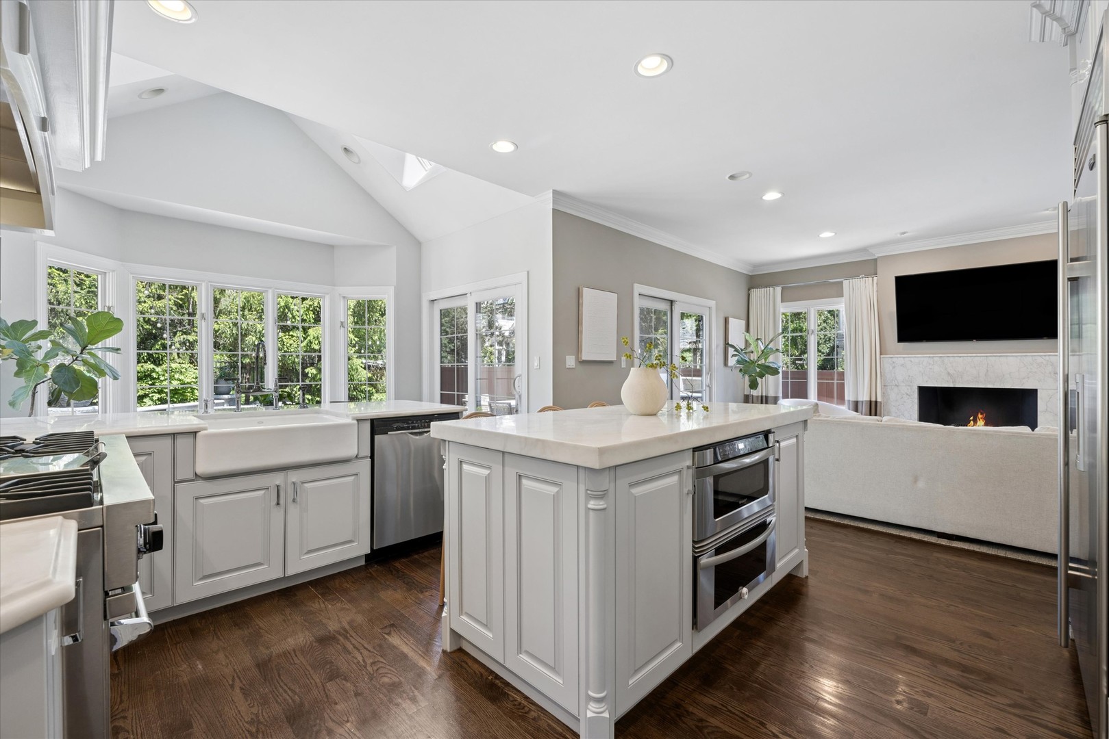 117 W NORTH Street, Hinsdale, IL 60521