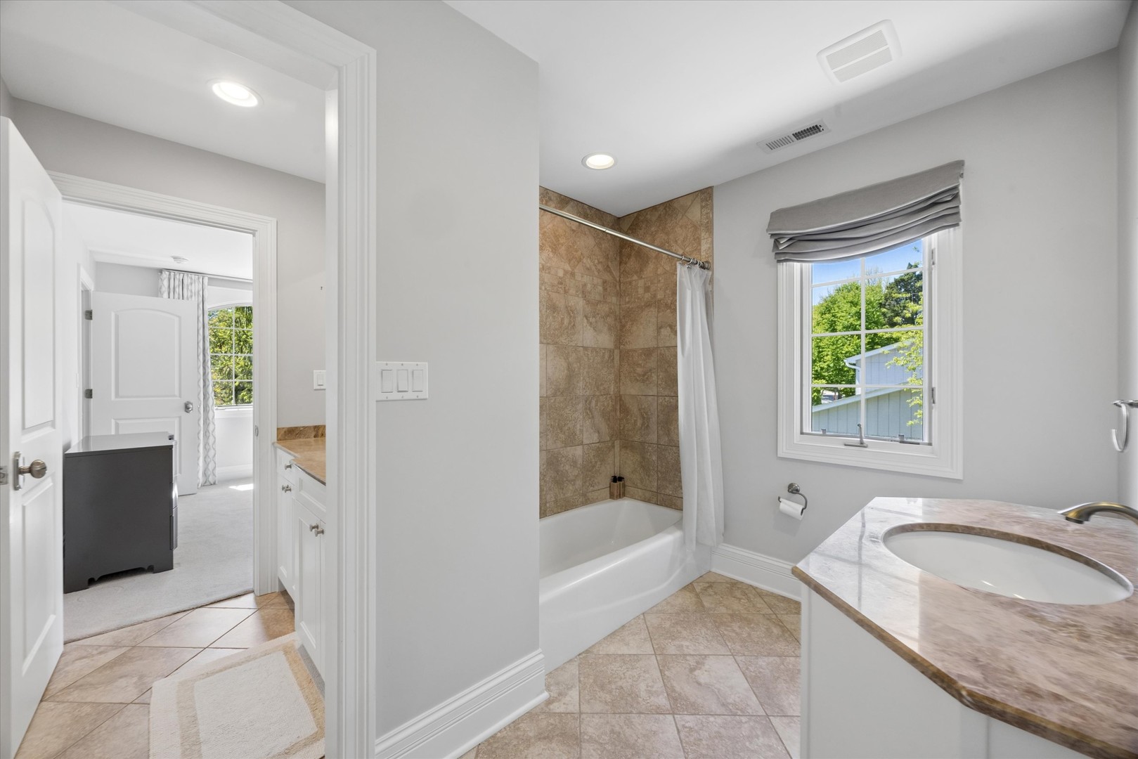 117 W NORTH Street, Hinsdale, IL 60521