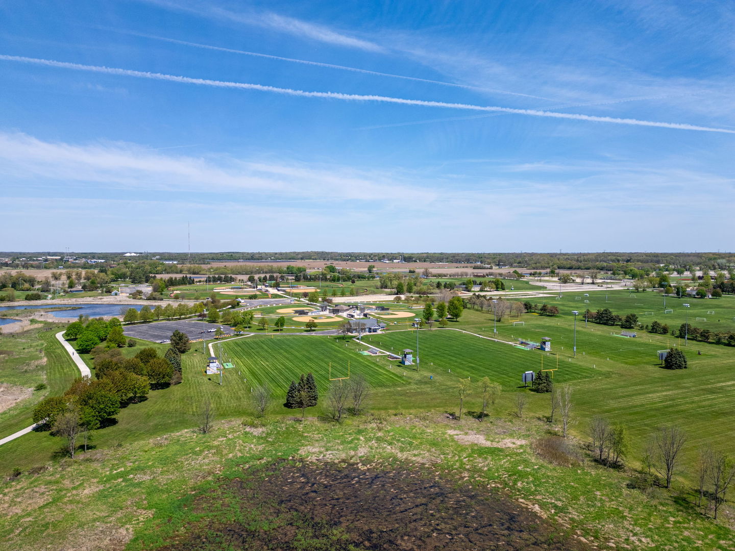 105 Edgewood Avenue, Crystal Lake, IL 60014