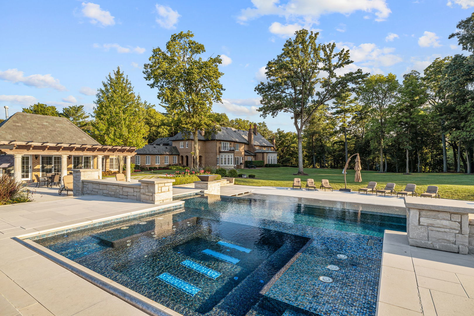5021 Minkler Road, Yorkville, IL 60560