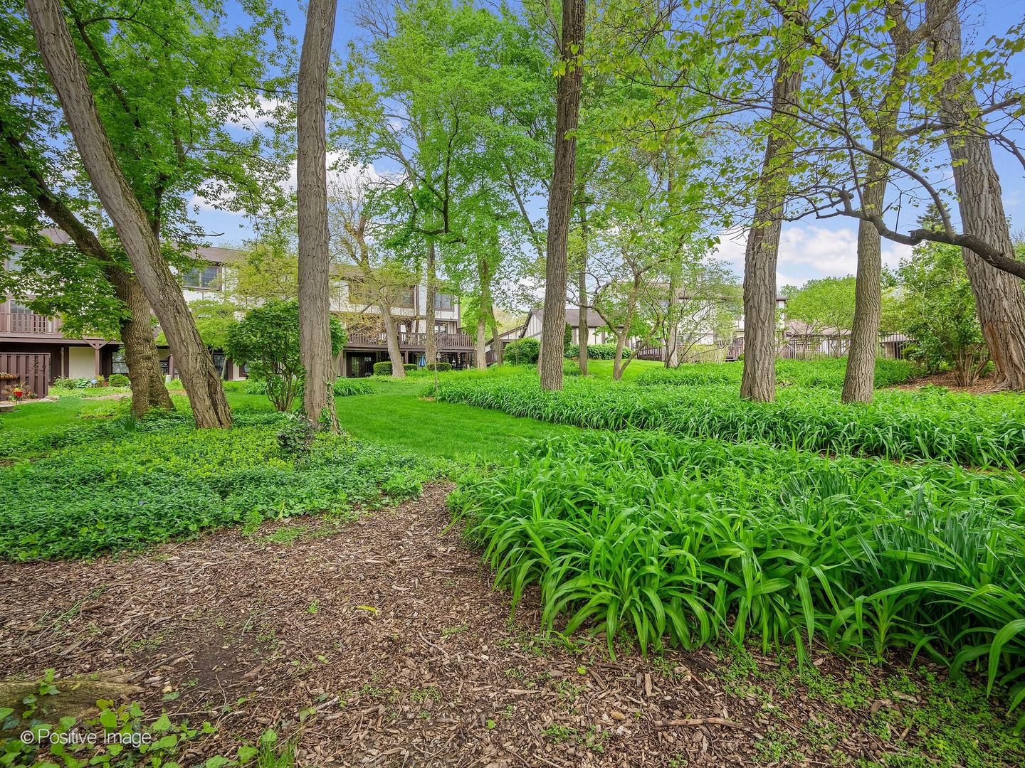 67 WHITE OAK Circle, St. Charles, IL 60174