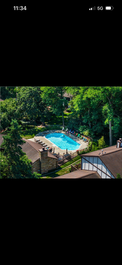 67 WHITE OAK Circle, St. Charles, IL 60174