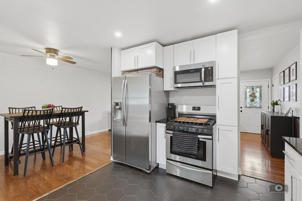 26W350 Jewell Road, Winfield, IL 60190