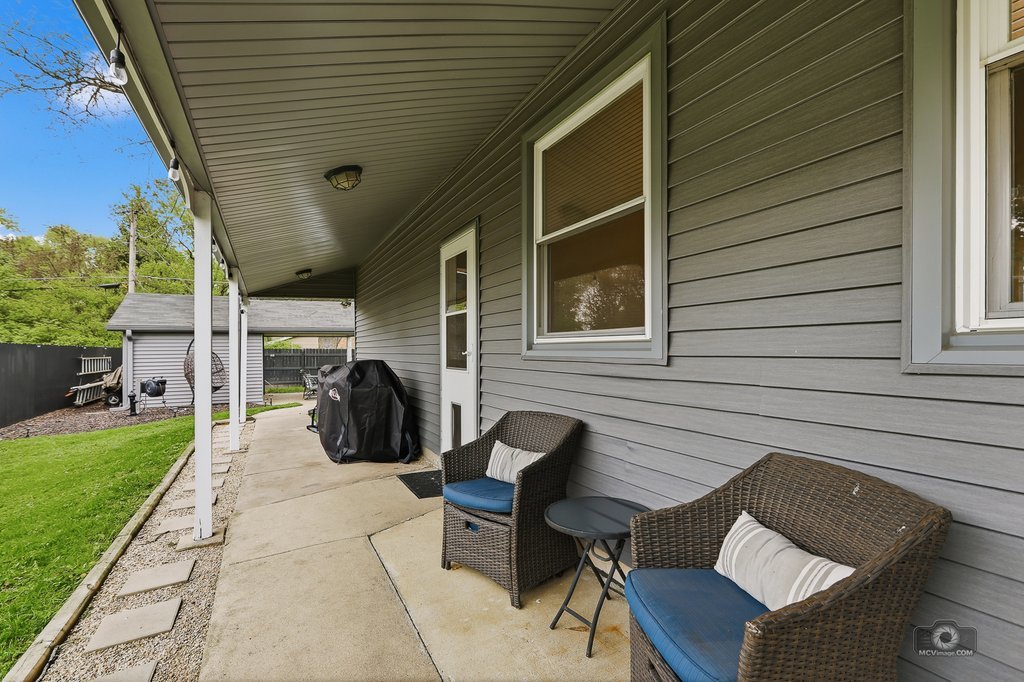 26W350 Jewell Road, Winfield, IL 60190