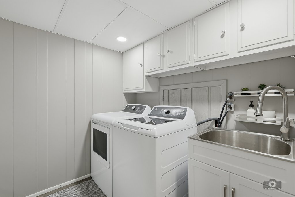26W350 Jewell Road, Winfield, IL 60190