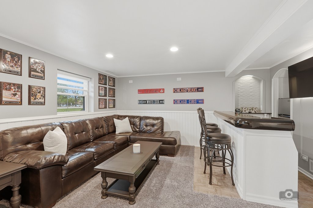 26W350 Jewell Road, Winfield, IL 60190