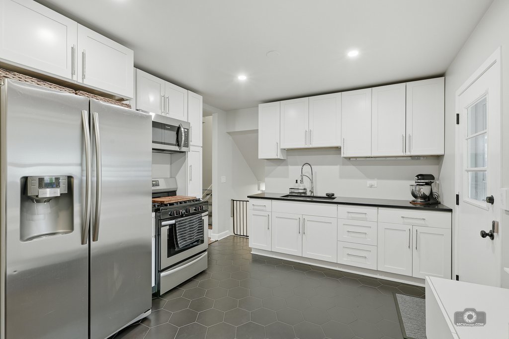 26W350 Jewell Road, Winfield, IL 60190