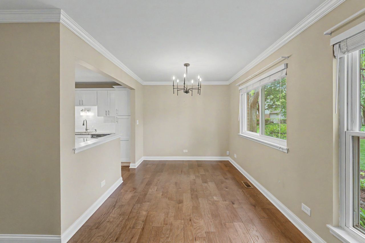 52 Brookston Drive #D1, Schaumburg, IL 60193