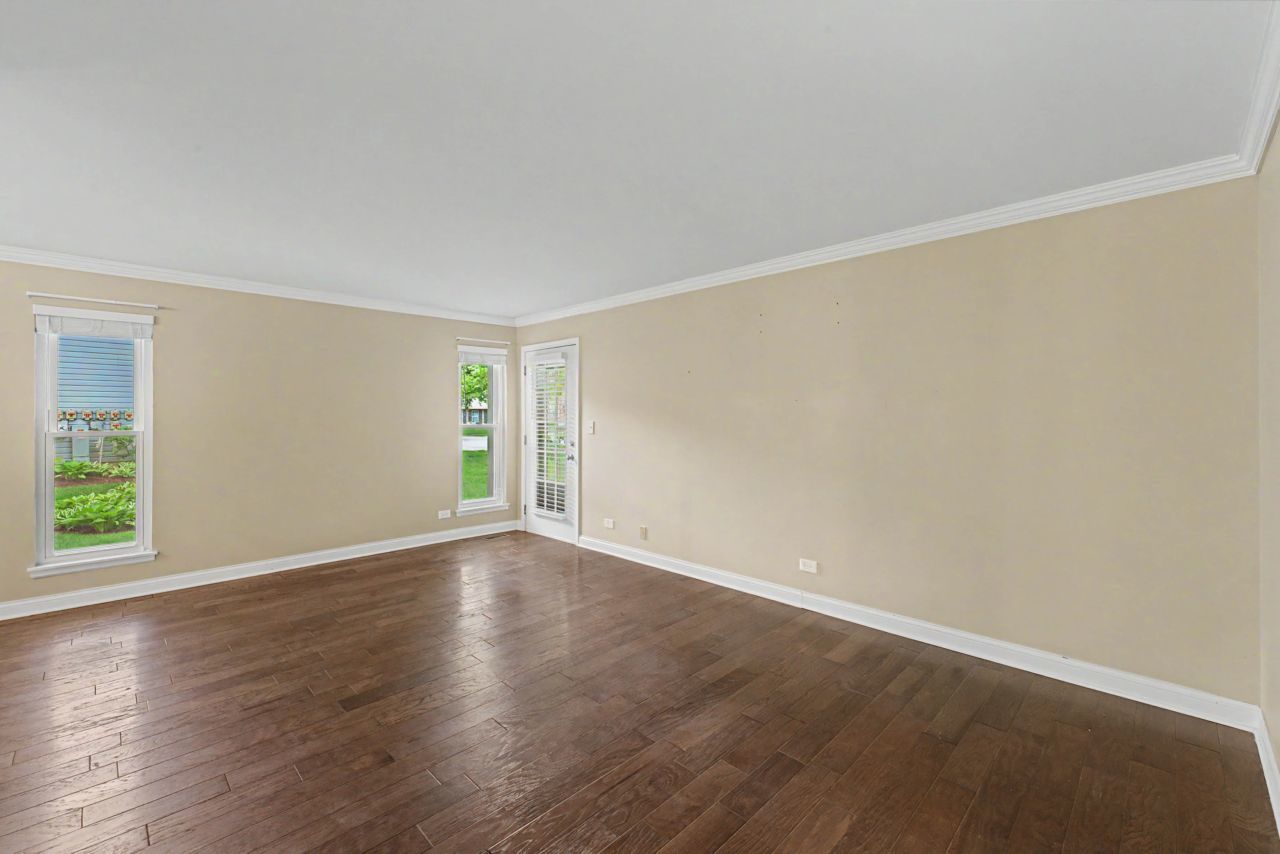 52 Brookston Drive #D1, Schaumburg, IL 60193