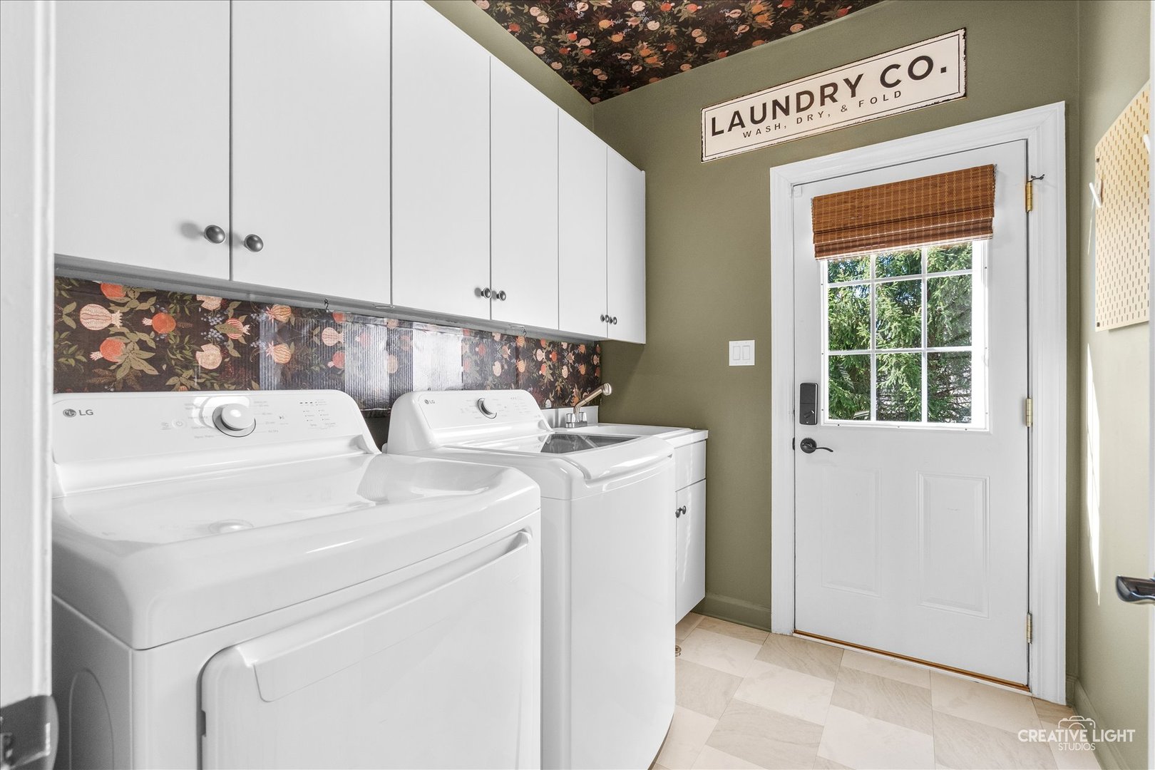 4112 Emporia Court, Naperville, IL 60564