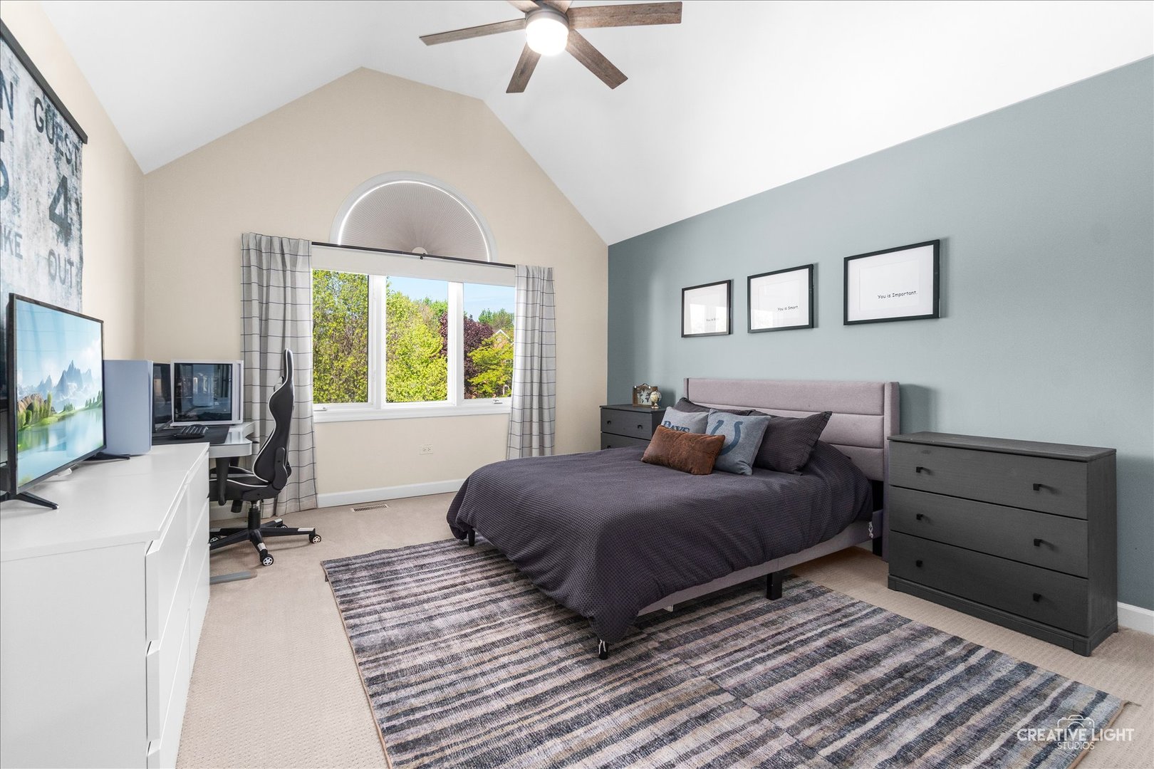 4112 Emporia Court, Naperville, IL 60564