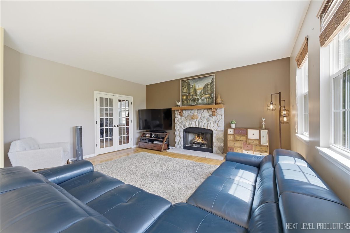 3415 Timber Creek Lane, Naperville, IL 60565