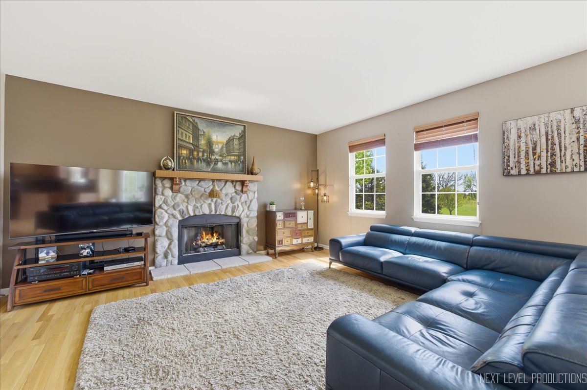 3415 Timber Creek Lane, Naperville, IL 60565