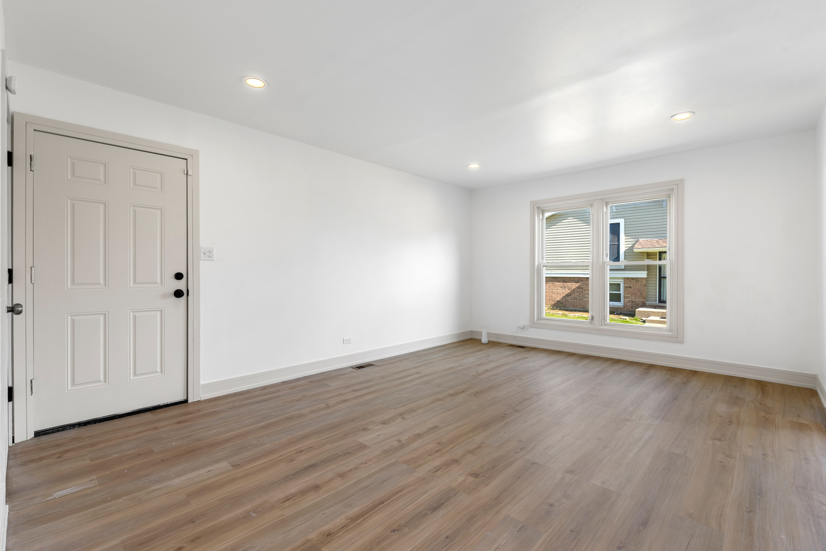 121 Williamsburg Road, Country Club Hills, IL 60478
