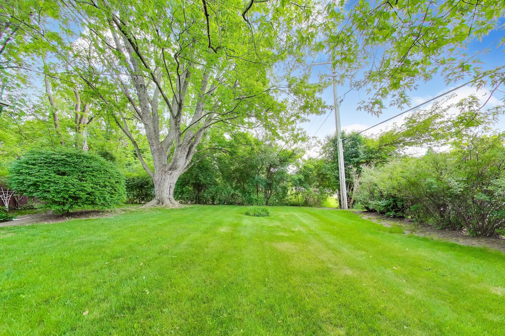 34073 N Fairfield Road, Round Lake, IL 60073