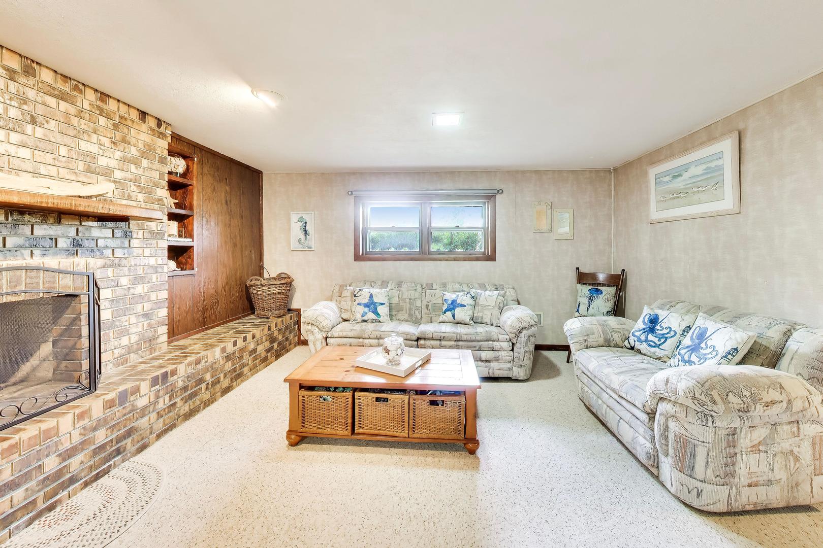 34073 N Fairfield Road, Round Lake, IL 60073
