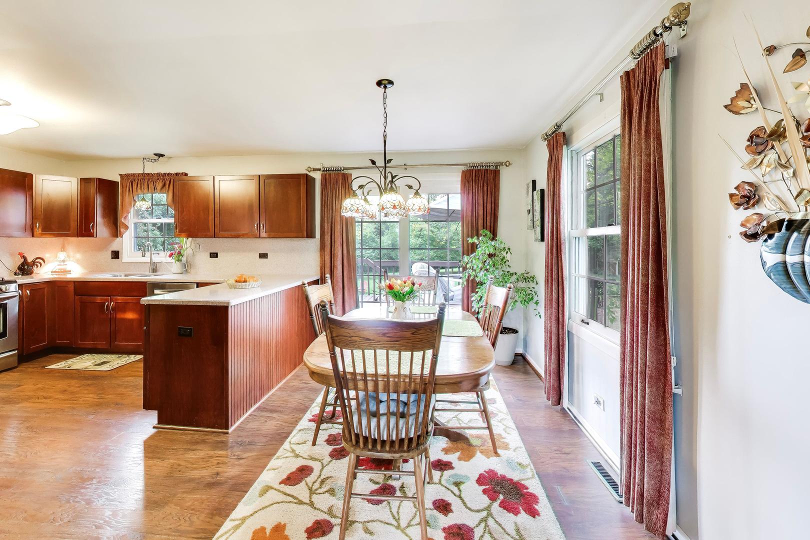 34073 N Fairfield Road, Round Lake, IL 60073
