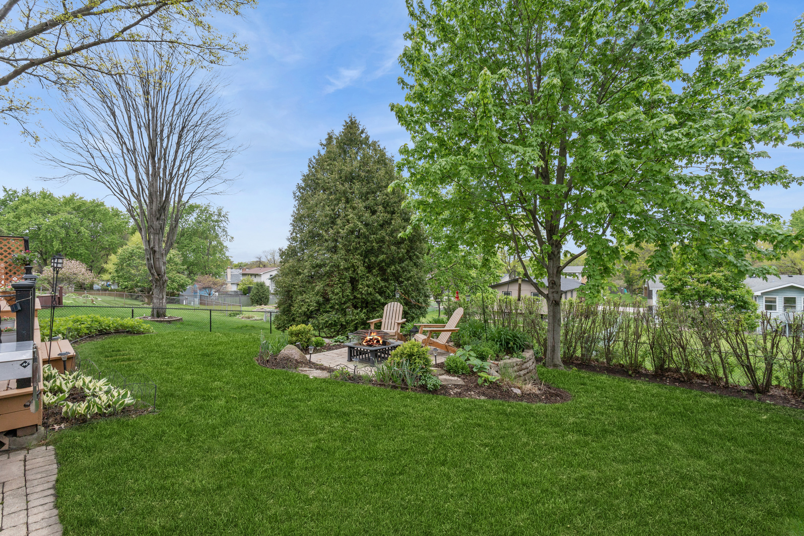 1740 Oxnard Drive, Downers Grove, IL 60516