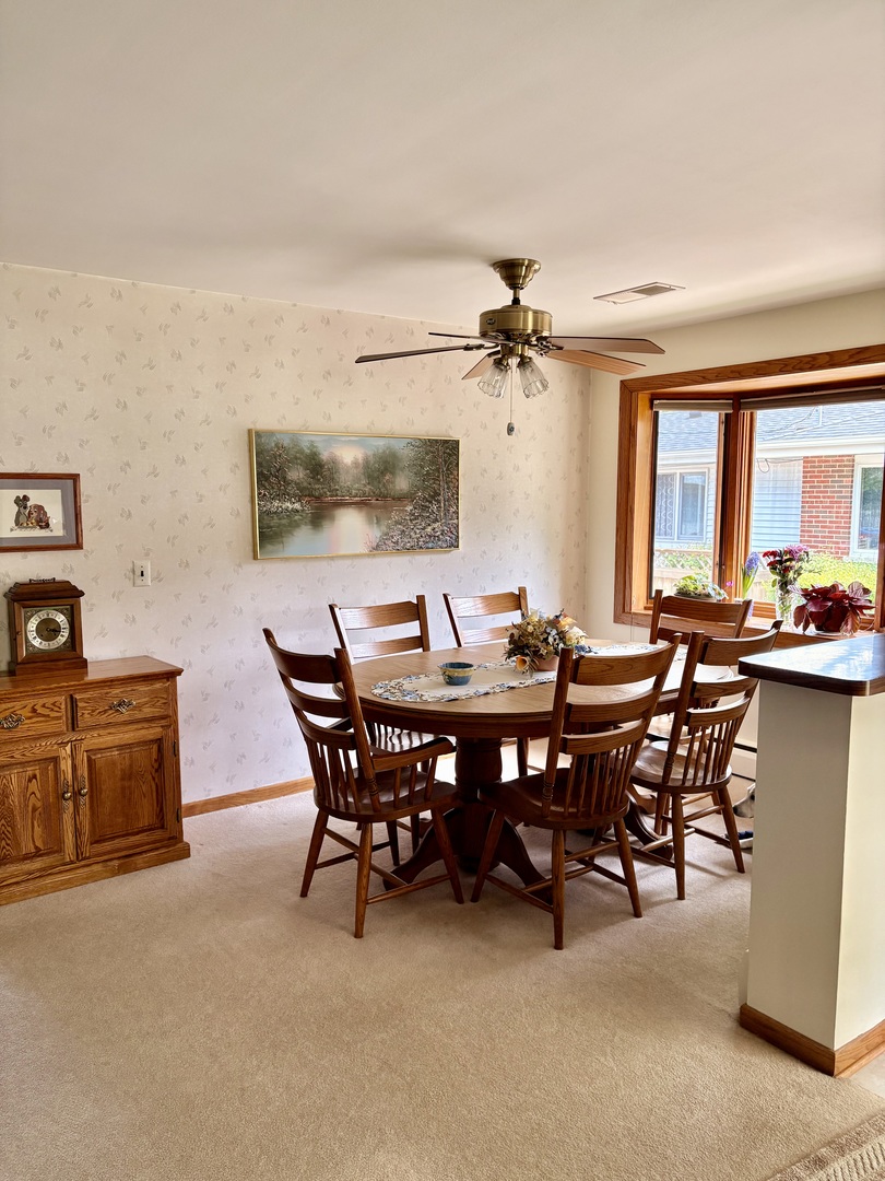 21 N Waterman Avenue, Arlington Heights, IL 60004