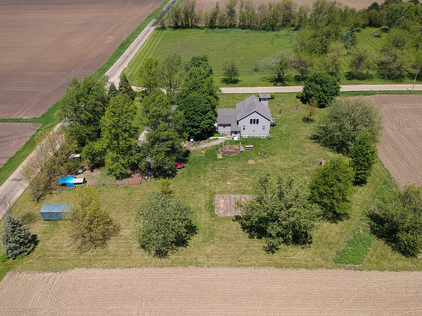 12014 Prairie Center Road, Clinton, IL 61727