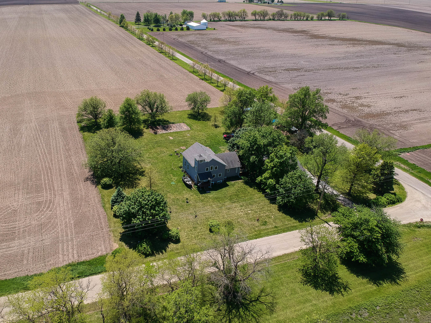 12014 Prairie Center Road, Clinton, IL 61727