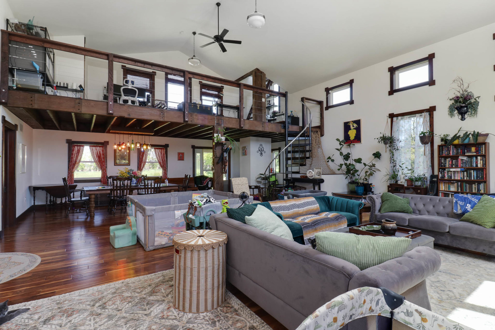 12014 Prairie Center Road, Clinton, IL 61727