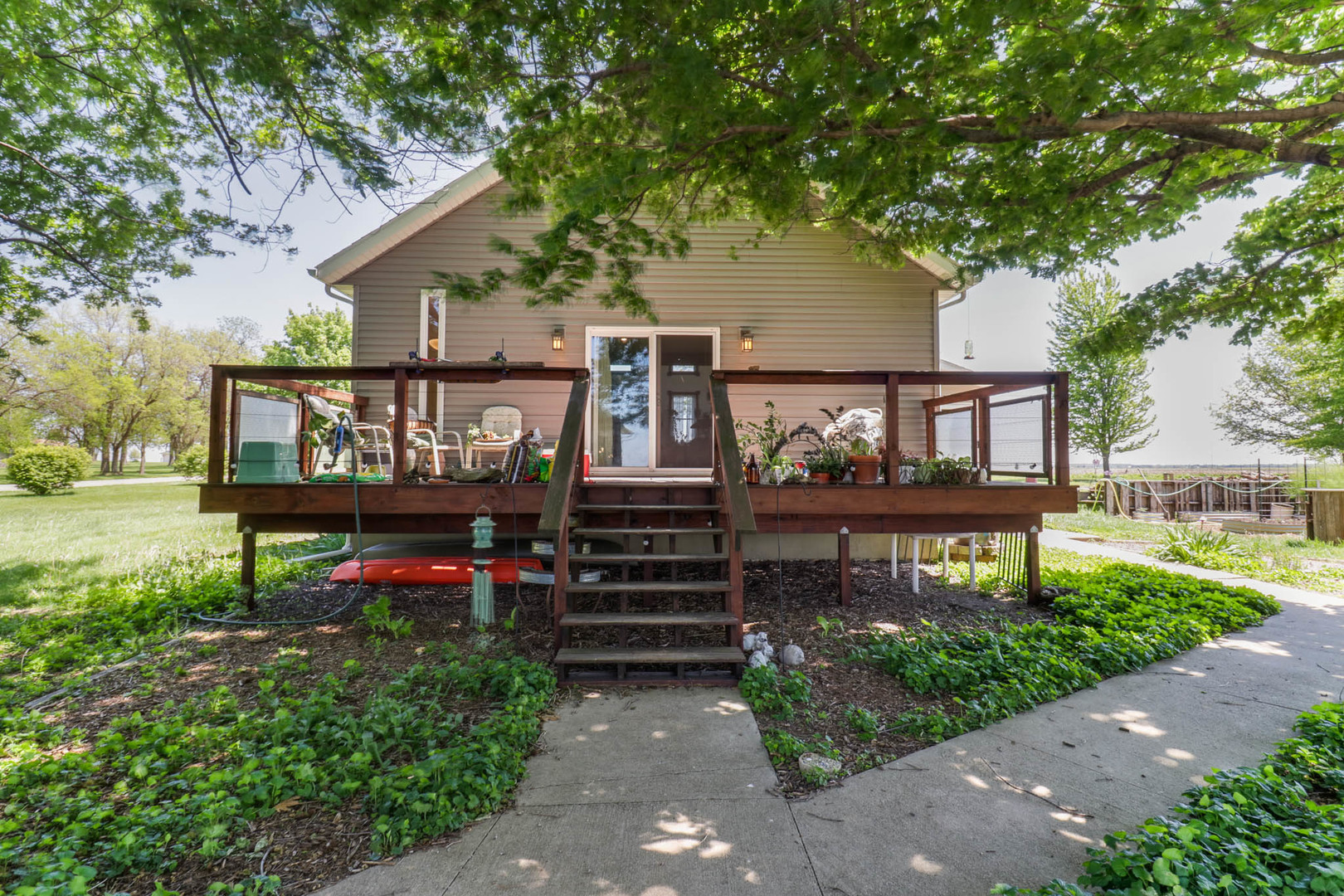 12014 Prairie Center Road, Clinton, IL 61727