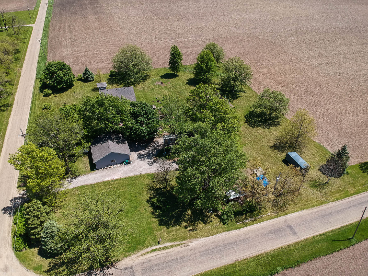 12014 Prairie Center Road, Clinton, IL 61727