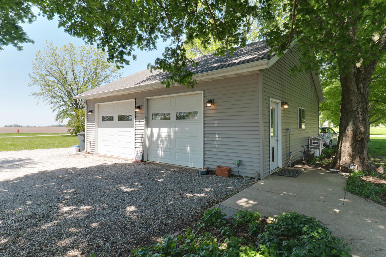 12014 Prairie Center Road, Clinton, IL 61727