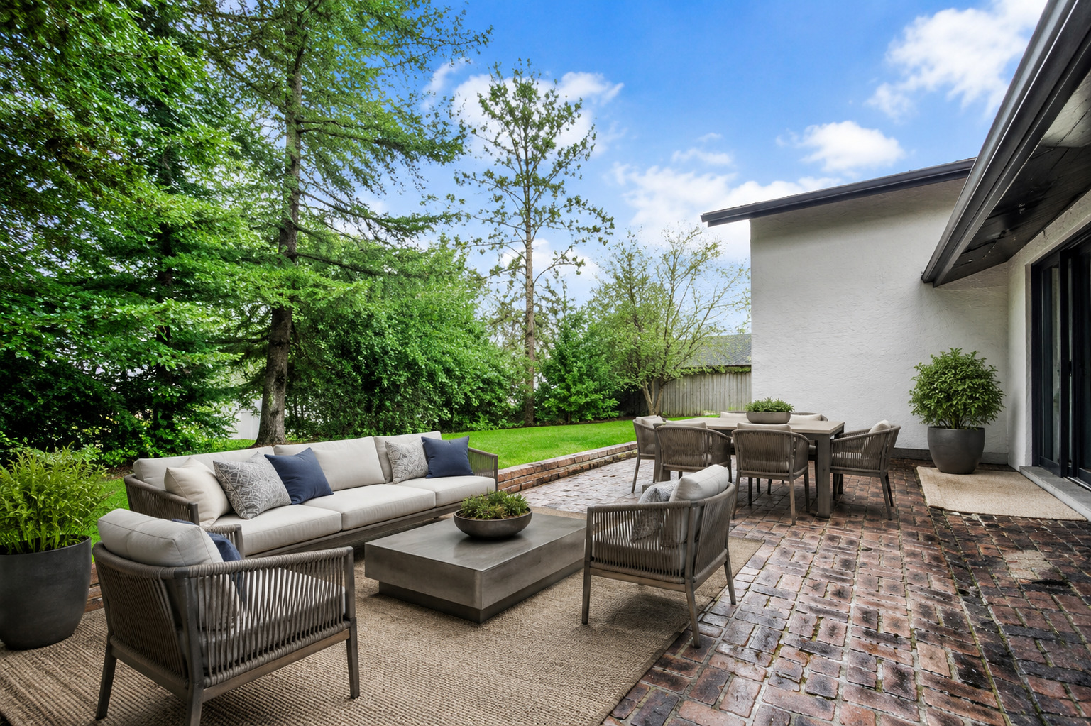 6312 Maxwell Drive, Woodridge, IL 60517