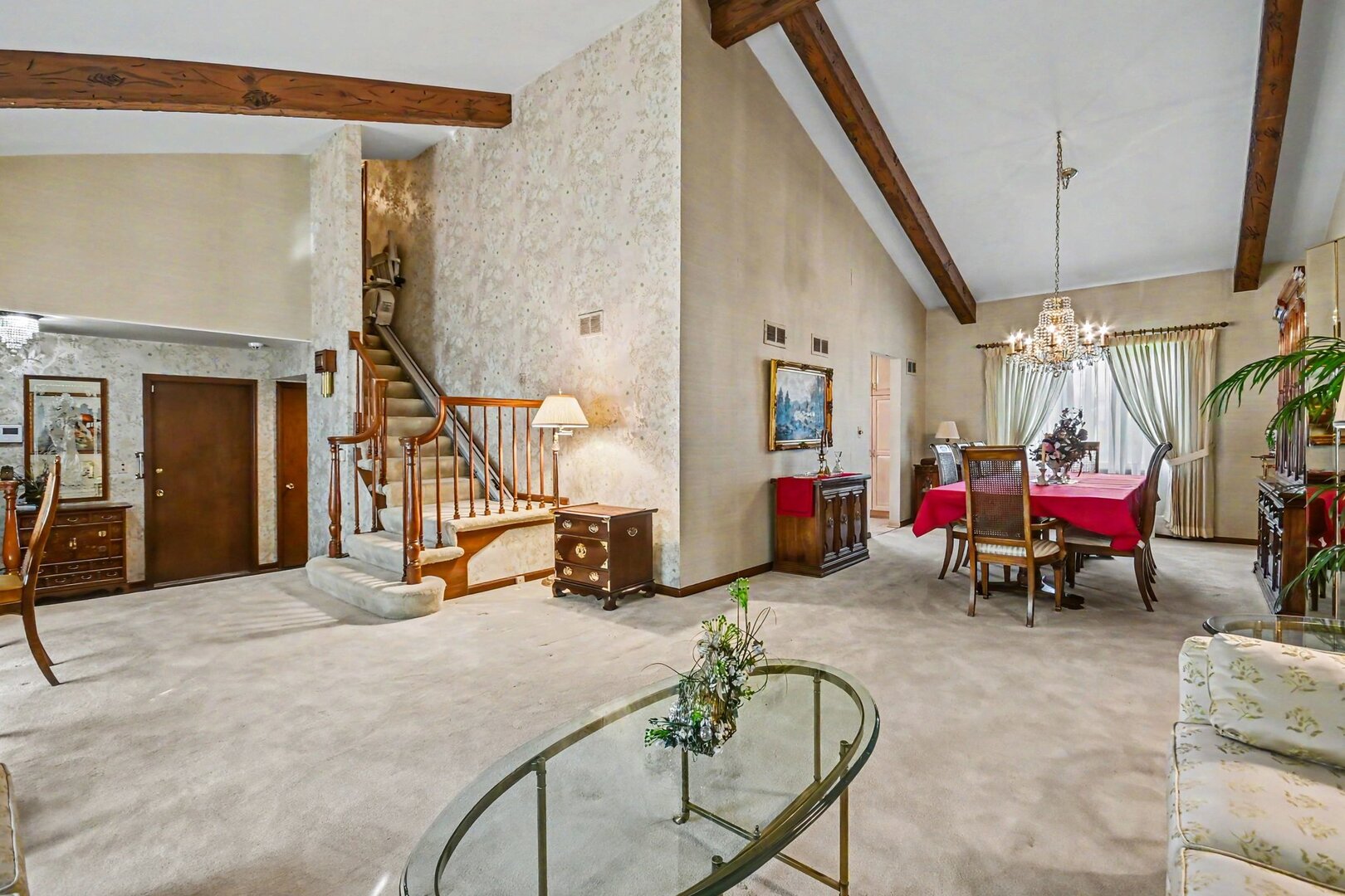421 E Barclay Court, Elmhurst, IL 60126