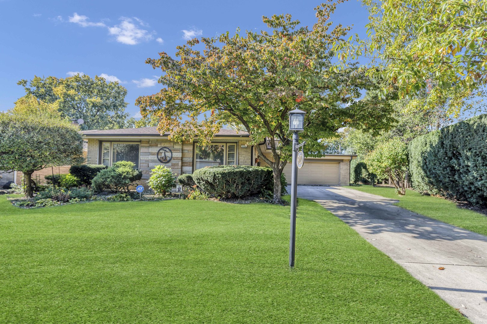 9120 Karlov Avenue, Oak Lawn, IL 60453