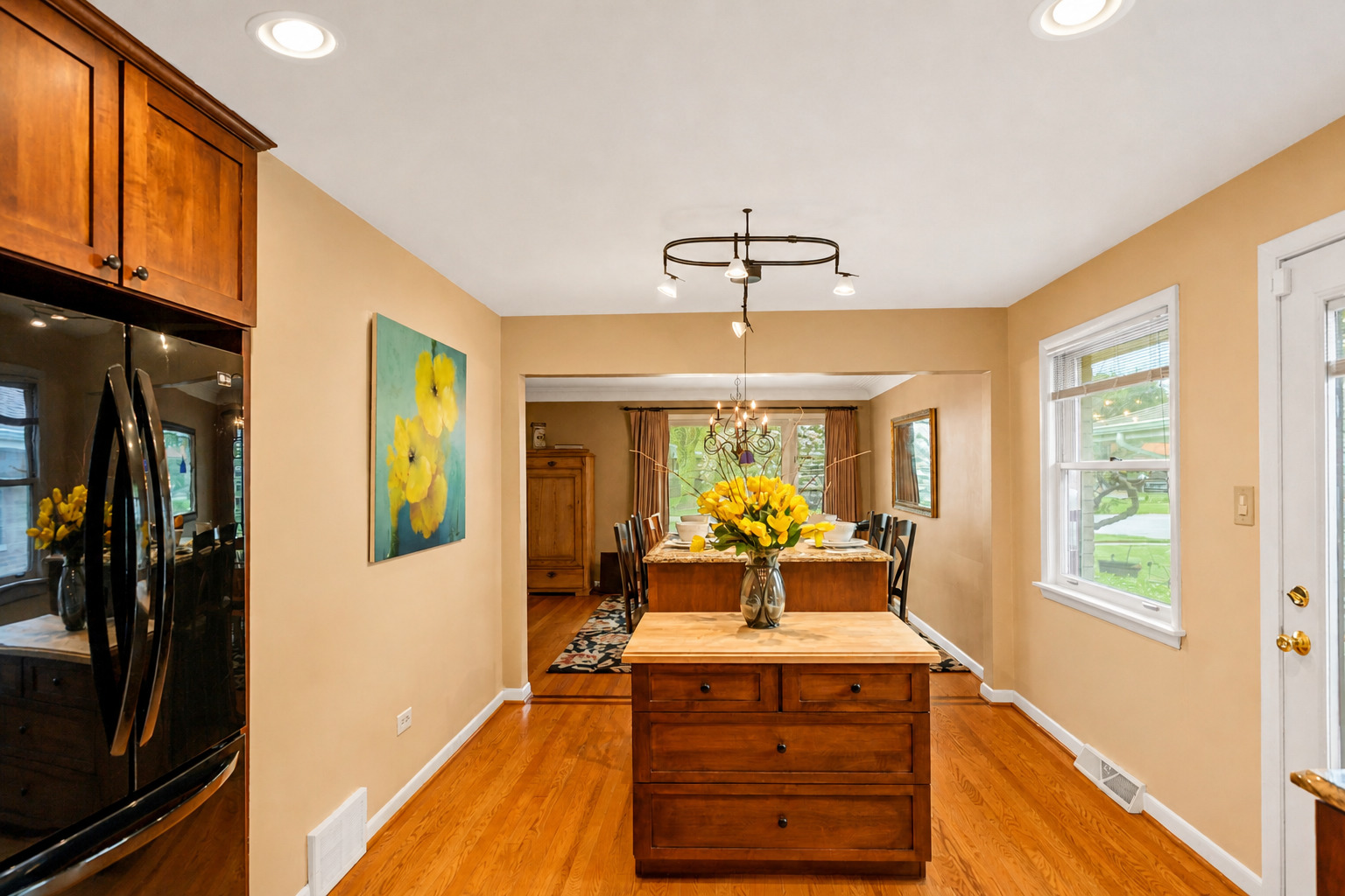 9120 Karlov Avenue, Oak Lawn, IL 60453