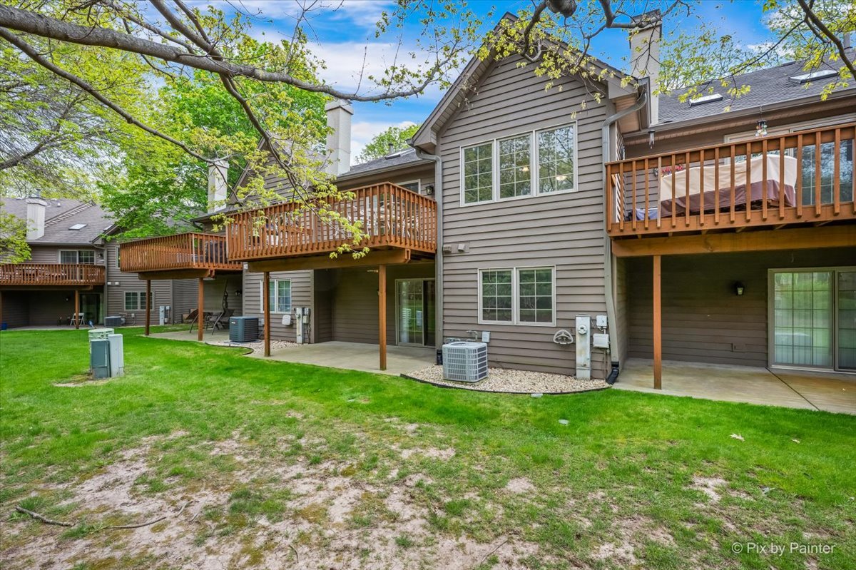 836 Millcreek Circle #836, Elgin, IL 60123