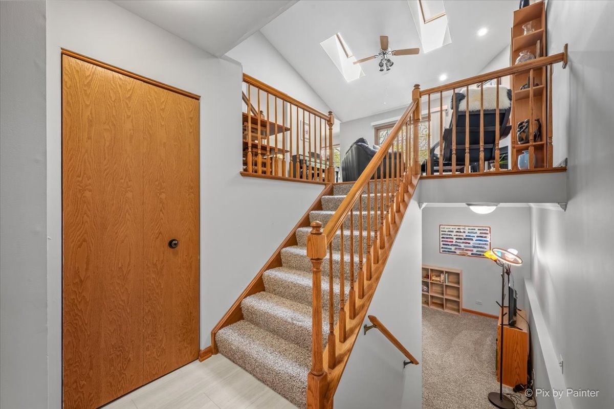 836 Millcreek Circle #836, Elgin, IL 60123