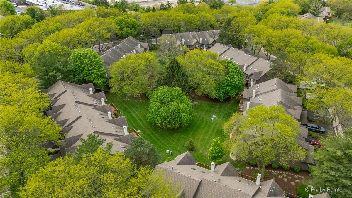 836 Millcreek Circle #836, Elgin, IL 60123