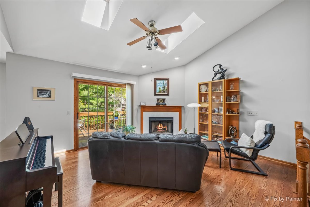 836 Millcreek Circle #836, Elgin, IL 60123