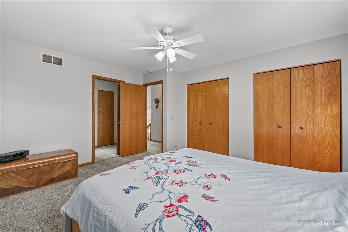 836 Millcreek Circle #836, Elgin, IL 60123