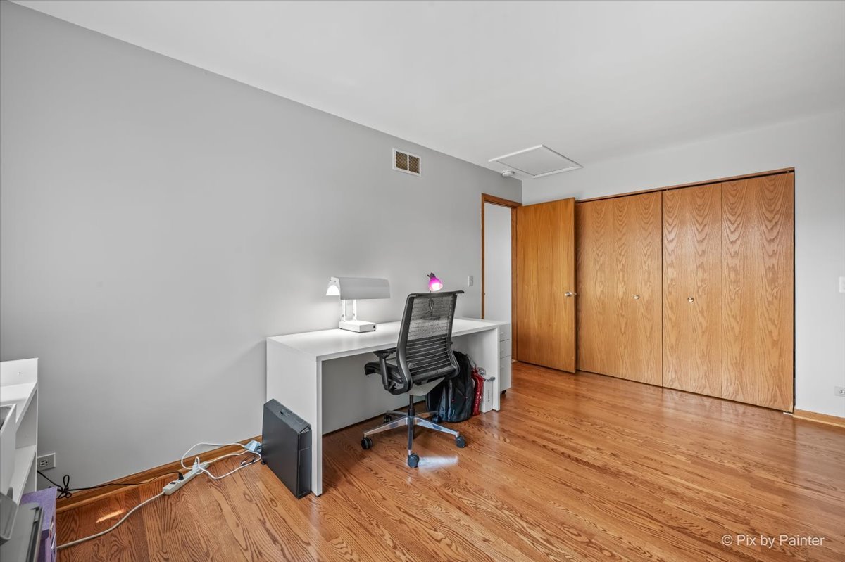 836 Millcreek Circle #836, Elgin, IL 60123
