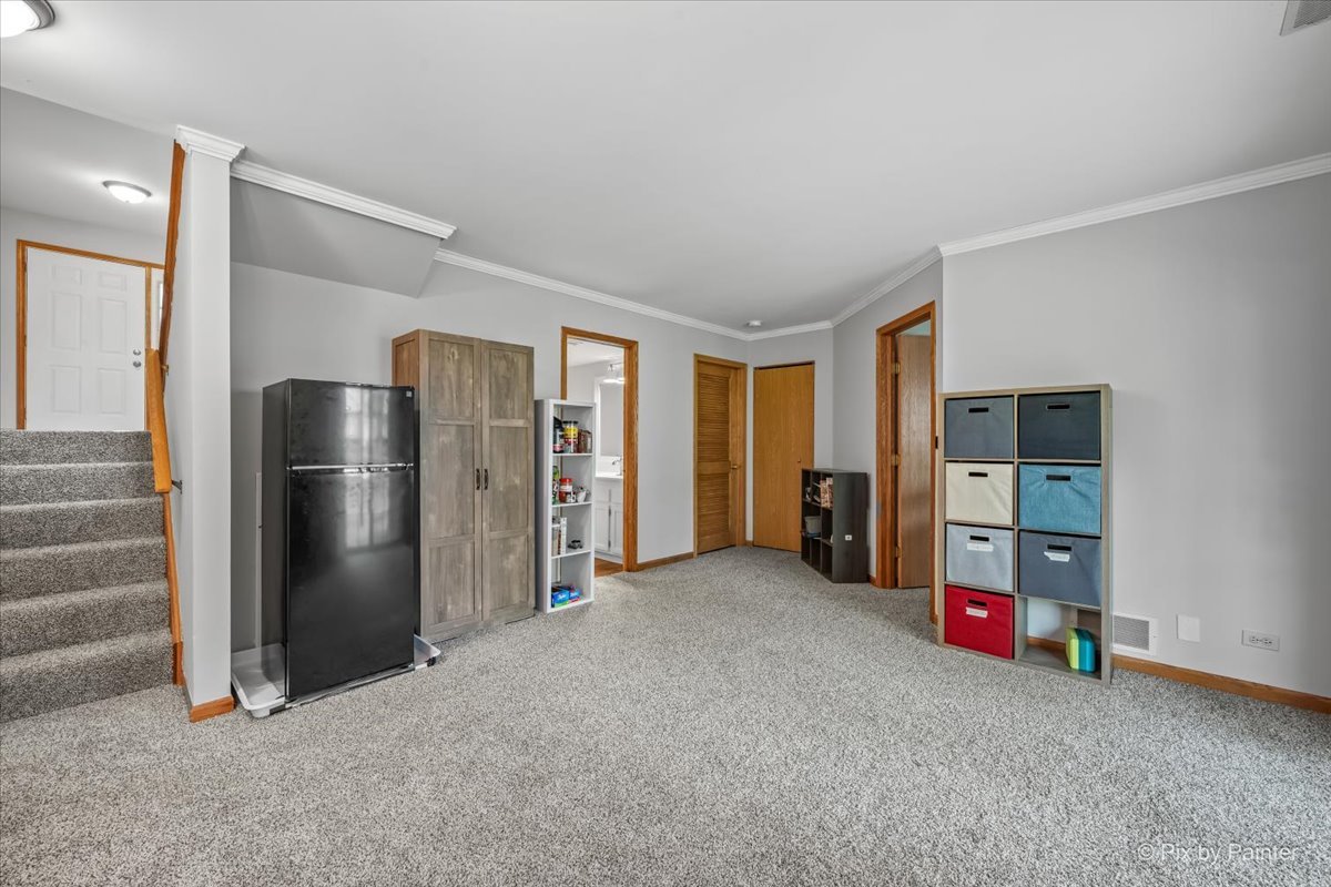 836 Millcreek Circle #836, Elgin, IL 60123