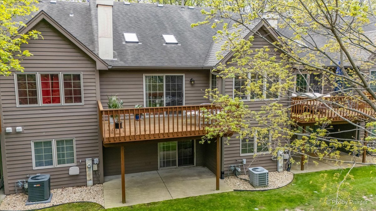 836 Millcreek Circle #836, Elgin, IL 60123