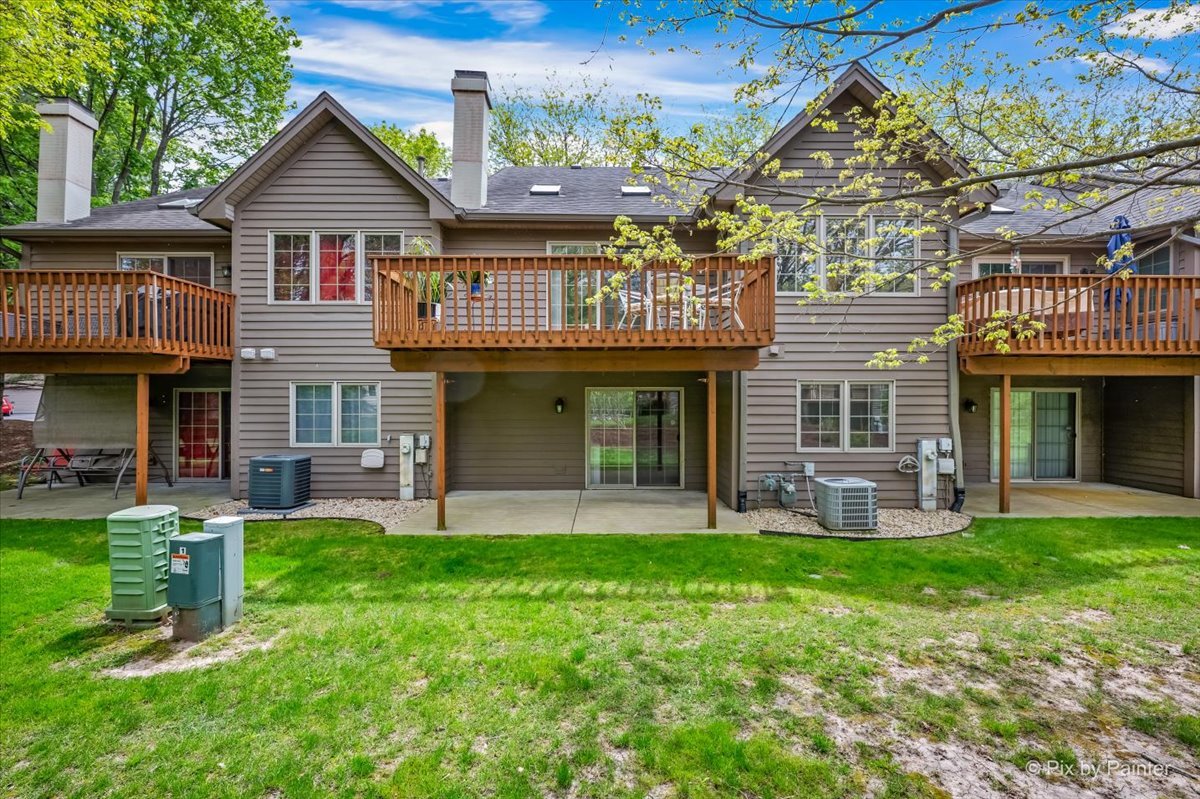 836 Millcreek Circle #836, Elgin, IL 60123