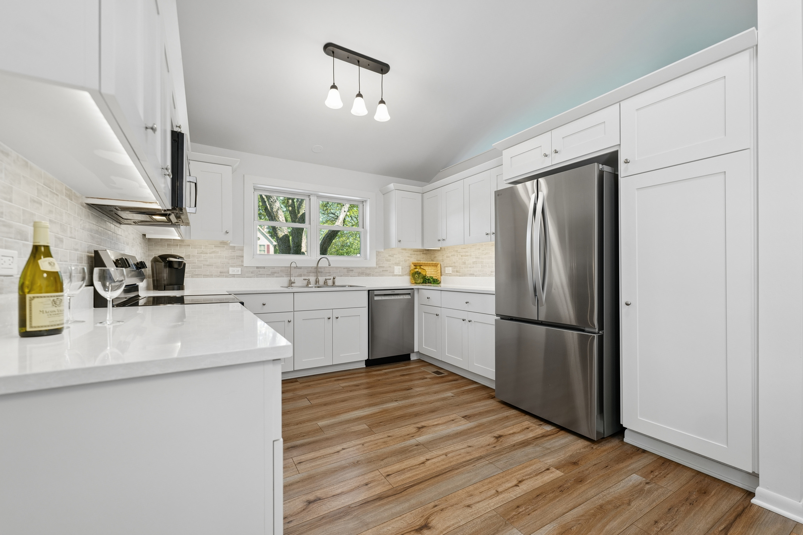 2404 Flambeau Drive, Naperville, IL 60564