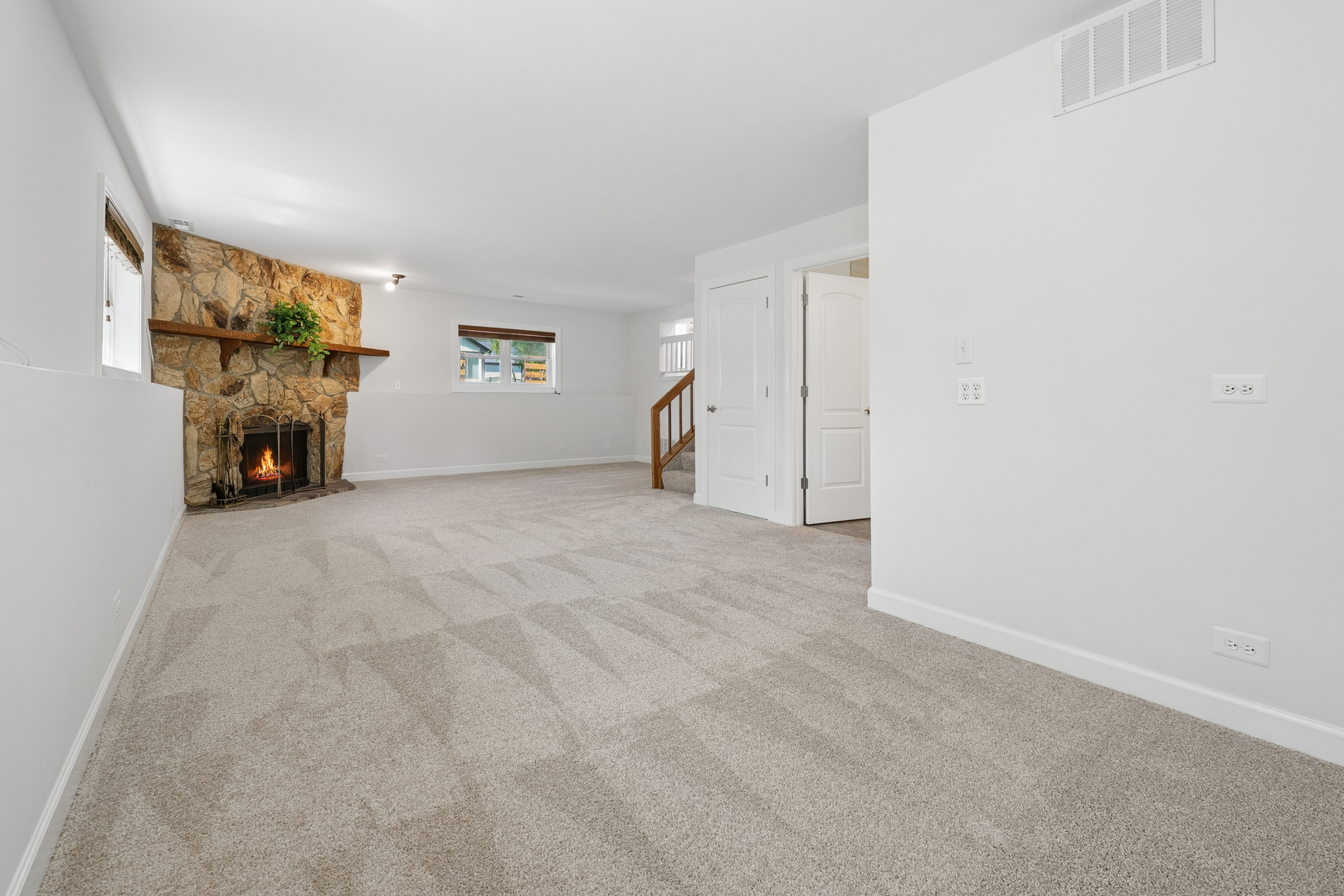 2404 Flambeau Drive, Naperville, IL 60564