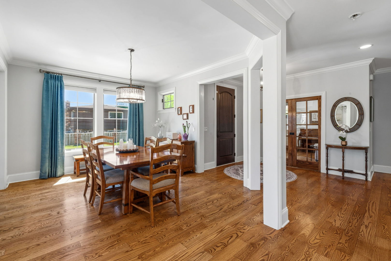 535 N Walnut Street, Elmhurst, IL 60126