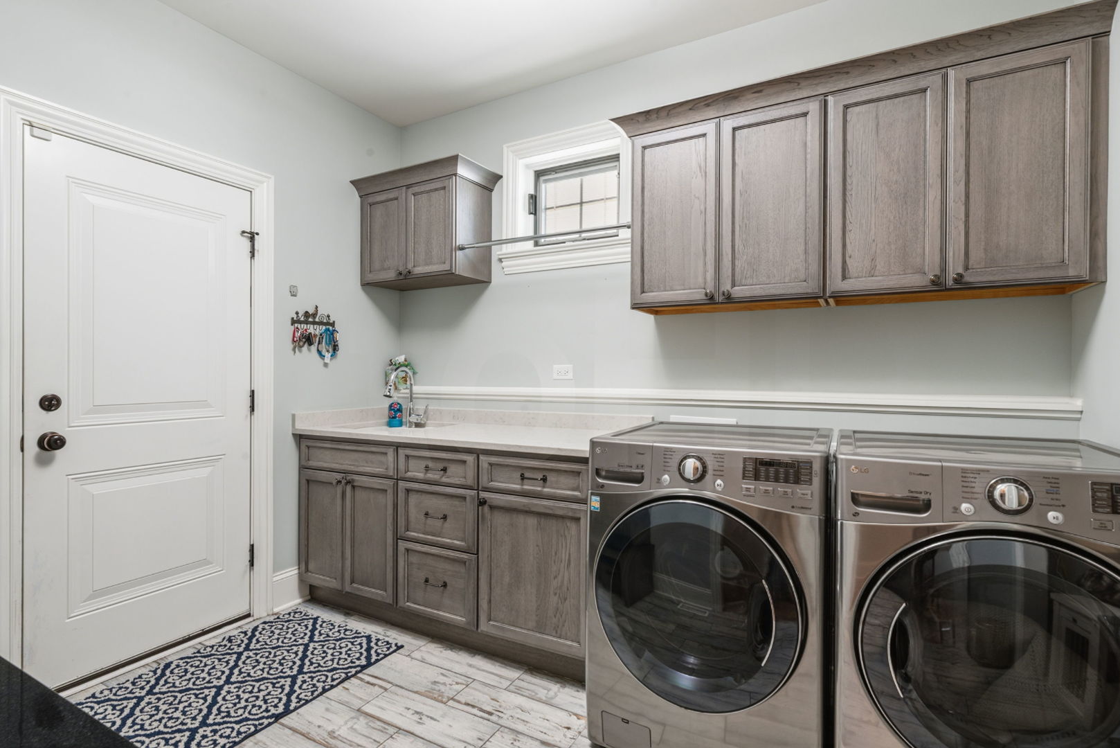 535 N Walnut Street, Elmhurst, IL 60126