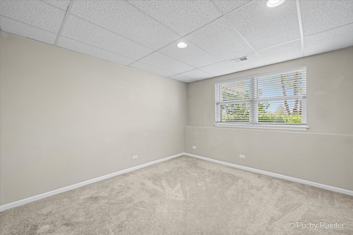 3941 Willow View Drive, Lake In The Hills, IL 60156